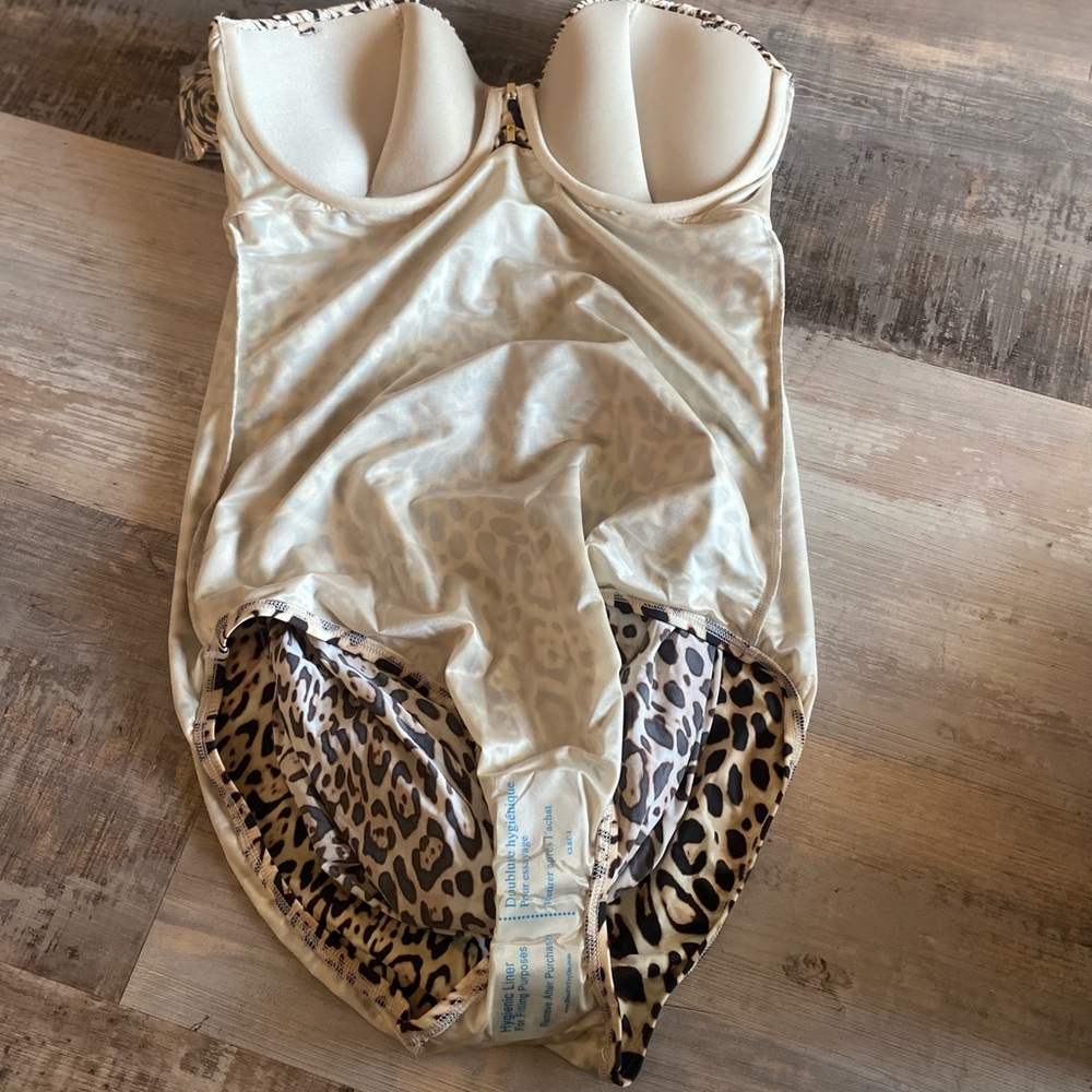Leopard Print  One Piece - Picture 5 of 9